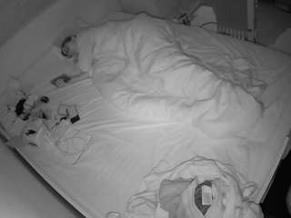 voyeurcam-julmodels-greybed-1 camsoda