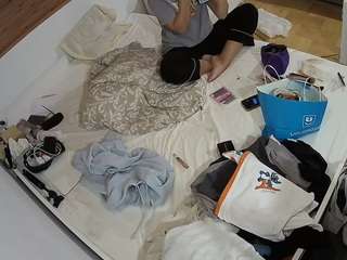 voyeurcam-julmodels-greybed-1 Live Webcam on CamSoda