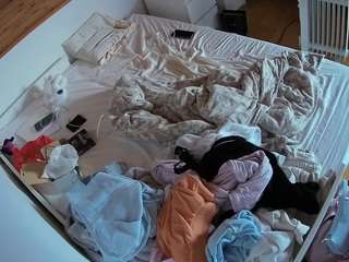 voyeurcam-julmodels-greybed-1 Live Webcam on CamSoda