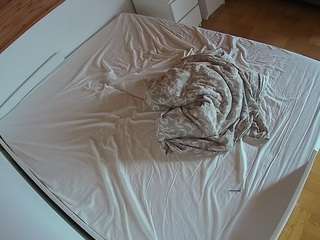 voyeurcam-julmodels-greybed-1 live cam profile