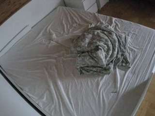 voyeurcam-julmodels-greybed-1 live cam profile