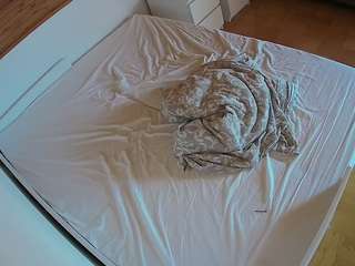 voyeurcam-julmodels-greybed-1 live cam profile