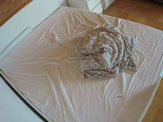 voyeurcam-julmodels-greybed-1 live cam profile