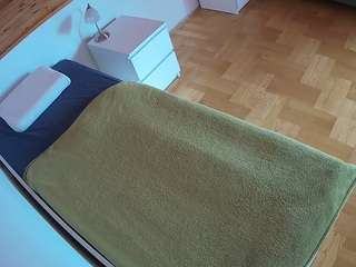 voyeurcam-julmodels-greybed-1 live cam profile