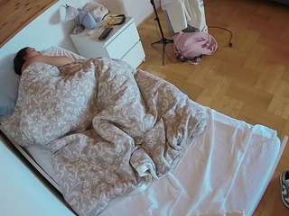 voyeurcam-julmodels-greybed-1's CamSoda show and profile