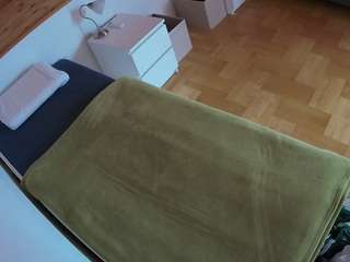 यह मॉडल अभी लाइव है. voyeurcam-julmodels-greybed-1