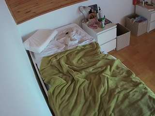 voyeurcam-julmodels-greybed-1 Sex Cam Show