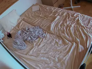 Julmodels Bedroom-B1's Live Sex Cam Show