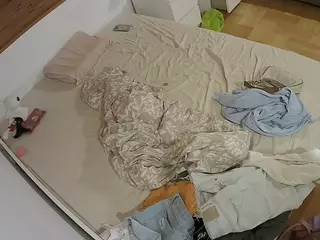 Julmodels Bedroom-B1's Live Sex Cam Show