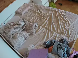 Julmodels Bedroom-B1's Live Sex Cam Show