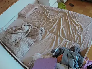 Julmodels Bedroom-B1's Live Sex Cam Show