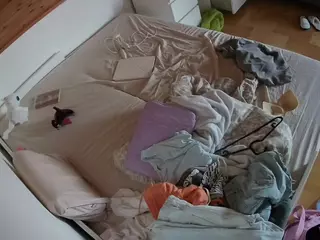 Julmodels Bedroom-B1's Live Sex Cam Show