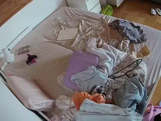 Julmodels Bedroom-B1's Live Sex Cam Show