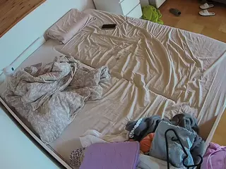 Julmodels Bedroom-B1's Live Sex Cam Show