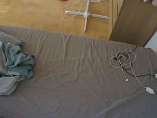 Alisson Grey Camsoda camsoda voyeurcam-julmodels-greybed-2