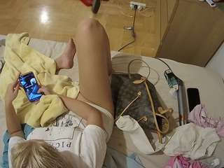 Cam Model Erickalee camsoda voyeurcam-julmodels-greybed-2