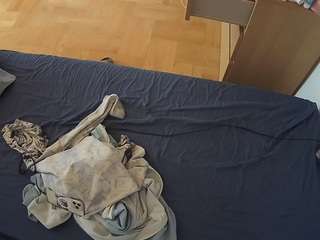 Naked Petite Models camsoda voyeurcam-julmodels-greybed-2