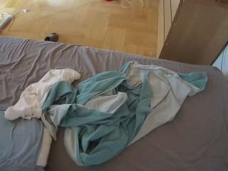 Sensualtease Cam Model camsoda voyeurcam-julmodels-greybed-2