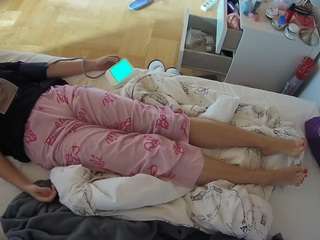 voyeurcam-julmodels-greybed-2