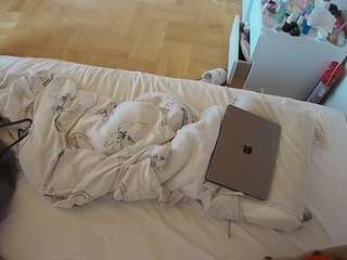 voyeurcam-julmodels-... webcam
