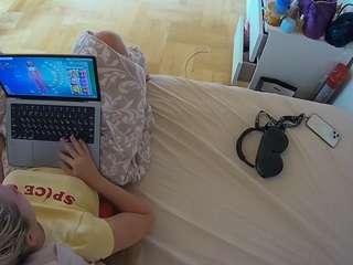 voyeurcam-julmodels-greybed-2 Modèle Webcam Profil