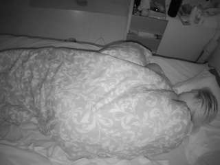 voyeurcam-julmodels-greybed-2 - Live Cam