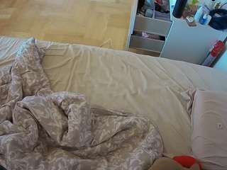 voyeurcam-julmodels-greybed-2 - Live Cam