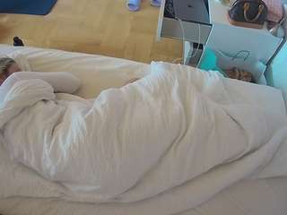 voyeurcam-julmodels-greybed-2 camsoda