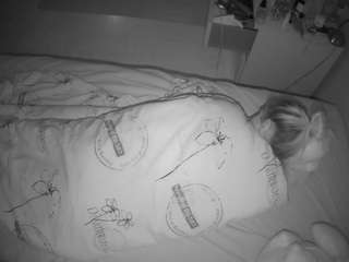 voyeurcam-julmodels-greybed-2 Profile Image