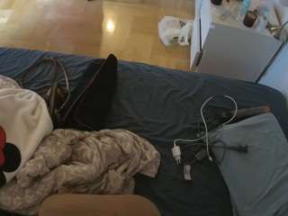 voyeurcam-julmodels-greybed-2 Live Webcam on CamSoda