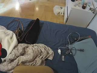 voyeurcam-julmodels-greybed-2 camsoda