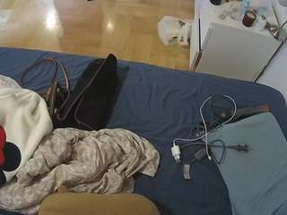 voyeurcam-julmodels-greybed-2 camsoda