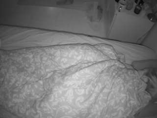 voyeurcam-julmodels-greybed-2 camsoda