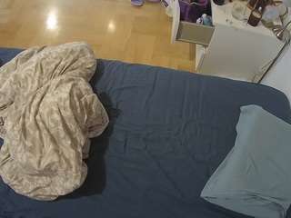 voyeurcam-julmodels-greybed-2 camsoda