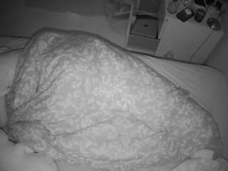voyeurcam-julmodels-greybed-2 camsoda