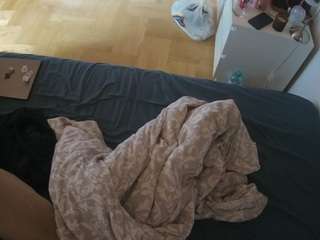 voyeurcam-julmodels-greybed-2 camsoda