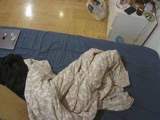 voyeurcam-julmodels-greybed-2 camsoda