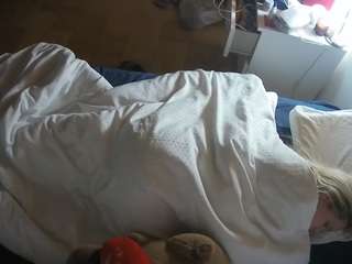 voyeurcam-julmodels-greybed-2 webcam model