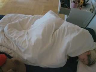 voyeurcam-julmodels-greybed-2 webcam model