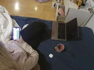 voyeurcam-julmodels-greybed-2 webcam model