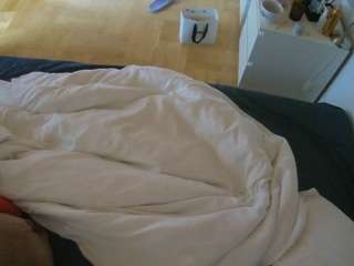 voyeurcam-julmodels-greybed-2 webcam model