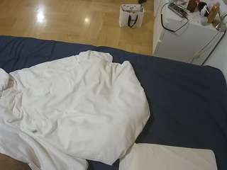 voyeurcam-julmodels-greybed-2 Live Webcam on CamSoda