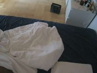 voyeurcam-julmodels-greybed-2's CamSoda show and profile