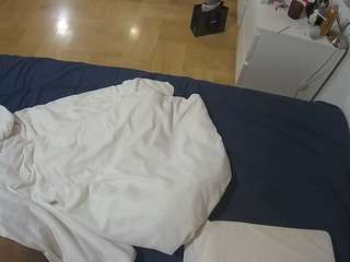 voyeurcam-julmodels-greybed-2's CamSoda show and profile