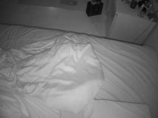 voyeurcam-julmodels-greybed-2's CamSoda show and profile