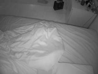 voyeurcam-julmodels-greybed-2's profile image