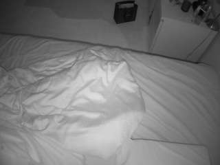 Live Sex Chat with Julmodels Bedroom-B2 (@voyeurcam-julmodels-greybed-2)