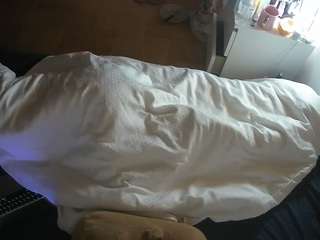 voyeurcam-julmodels-greybed-2 Hidden live webcam