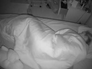 voyeurcam-julmodels-greybed-2 - Live HD Webcam