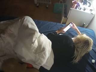 voyeurcam-julmodels-greybed-2 camsoda